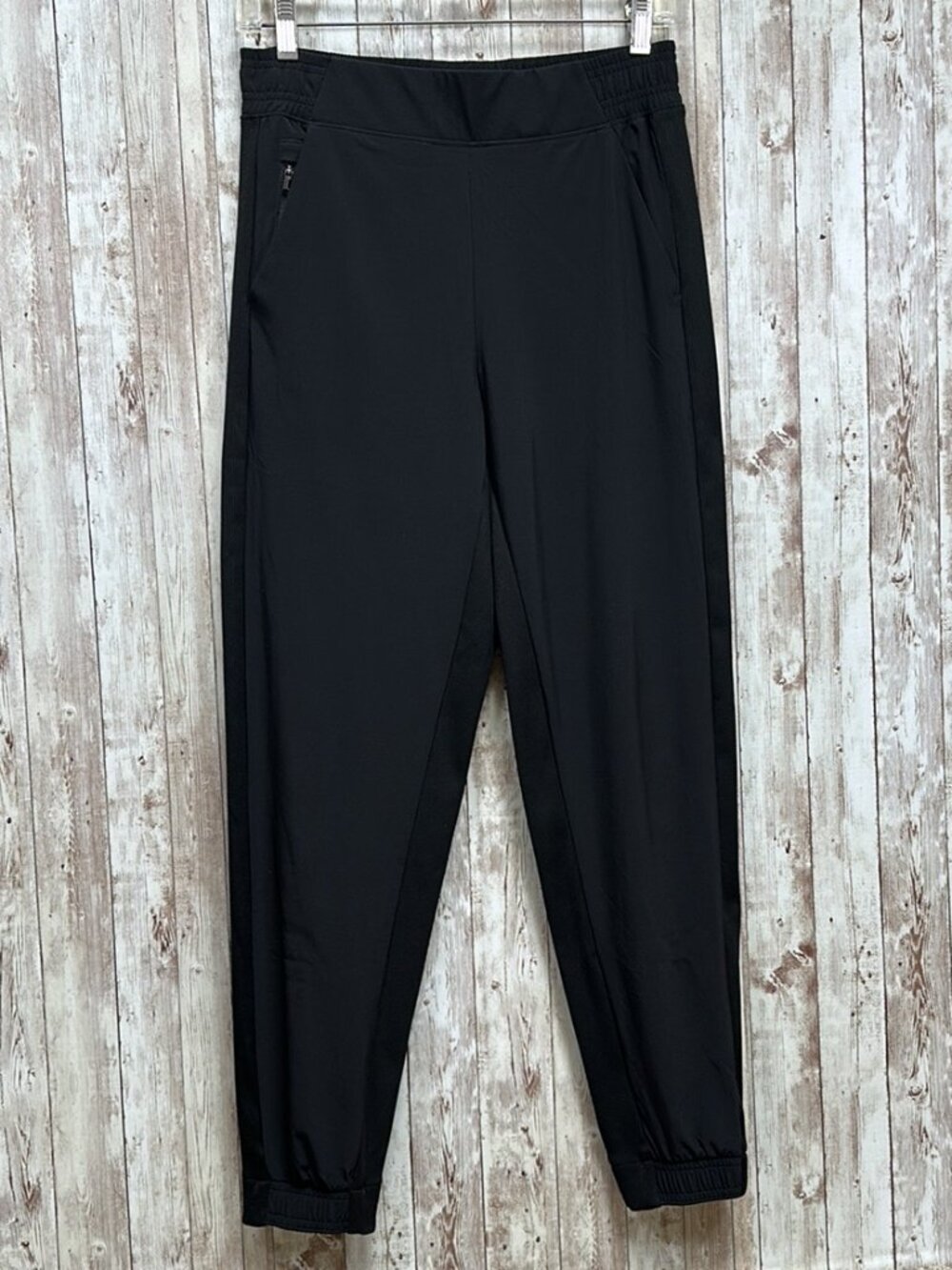 Athleta‎ Brooklyn Jogger sz 2 Black Ribbed Panels Zip Pockets Comfortable Travel